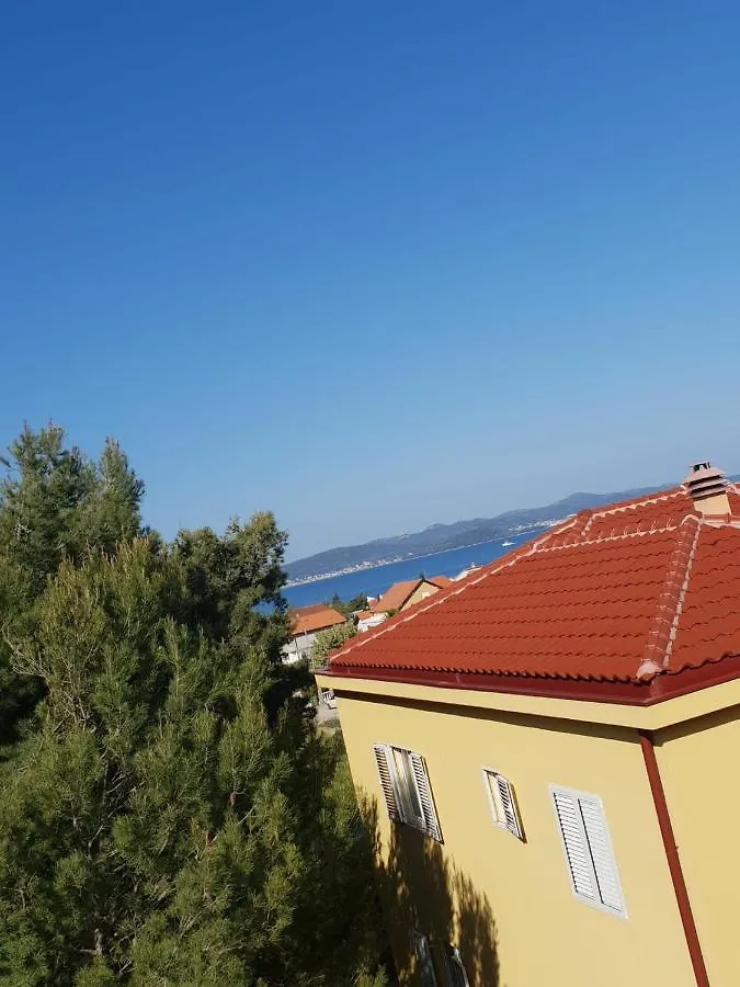 Apartment Mate Bibinje