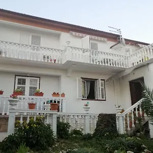 smjestajni-objekt-padovan.primorje-gorskikotar.com/